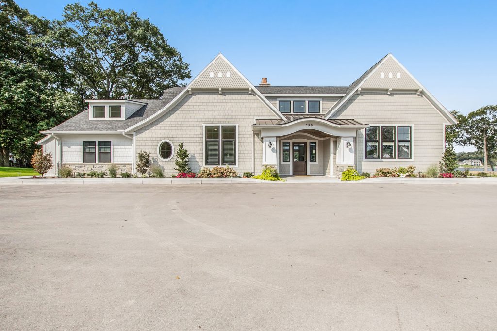 Holland MI New Condos at The Reserve on Lake Macatawa Covenant