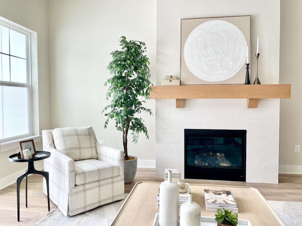 Luxury Condos for Sale at Stand Alone Condo With 3 Stall Garage Covenant Developments