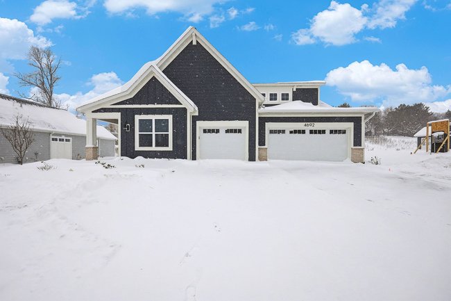 The Reserve at Knapp Bluff